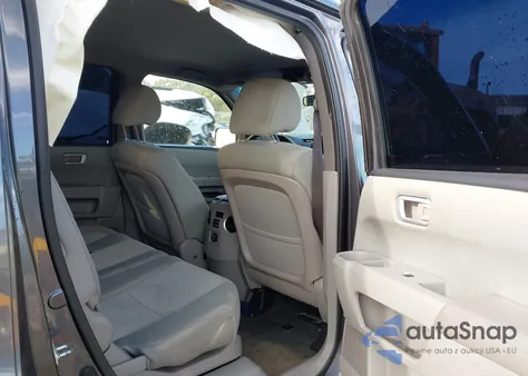 2015 Honda Pilot Lx z USA, uszkodzony, nr VIN 5FNYF3H24FB008525